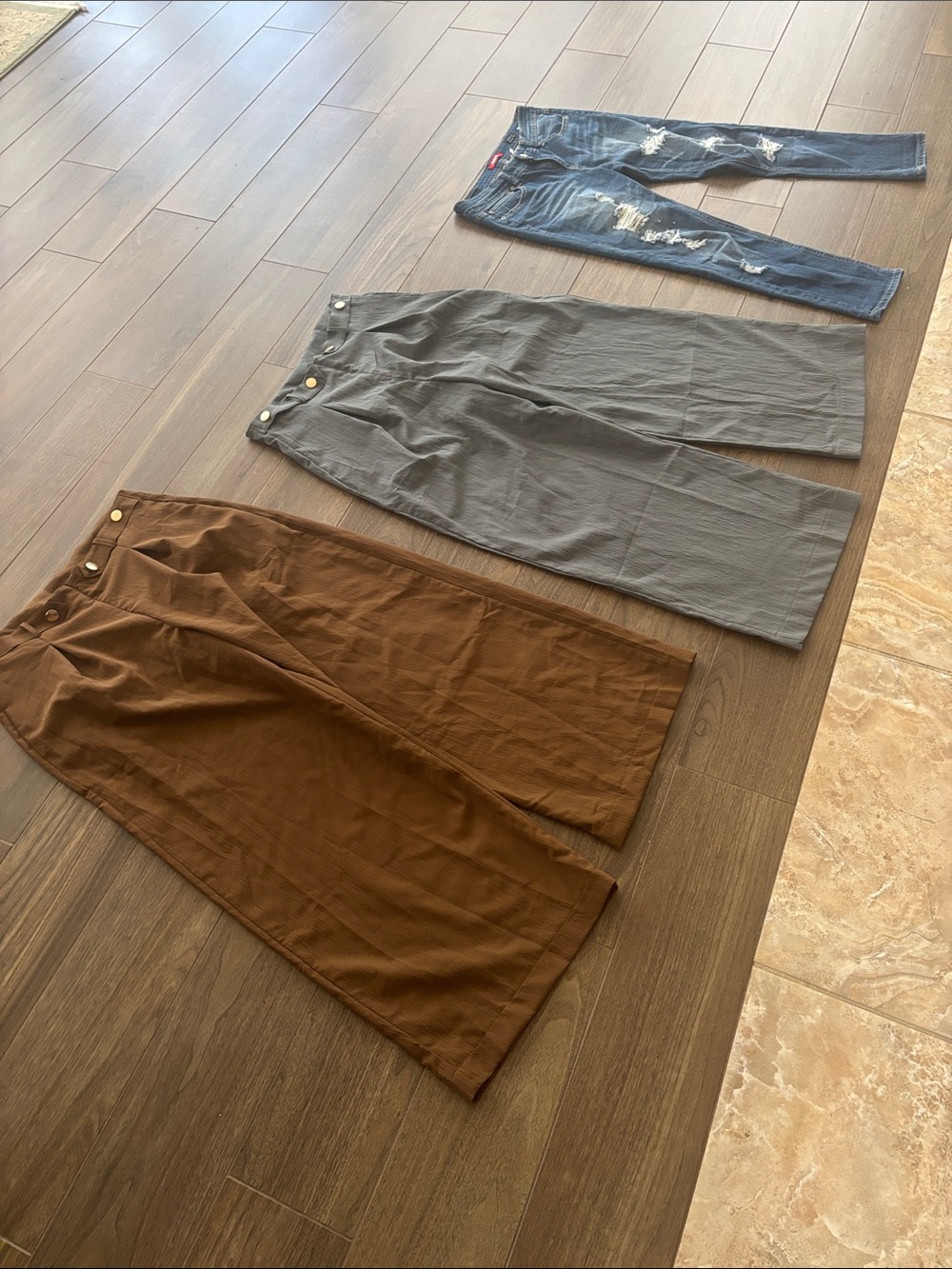 Women’s lot of pants/jeans (3) large